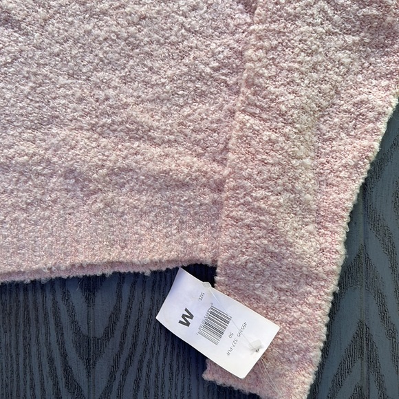 Esprit Boucle’ Crop sweater- New - Picture 2 of 3